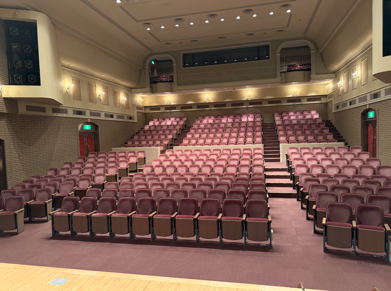 越谷中央市民会館